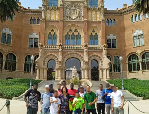 Donem la benvinguda a l’estiu, gaudint d’una tarda al recinte modernista de Sant Pau.